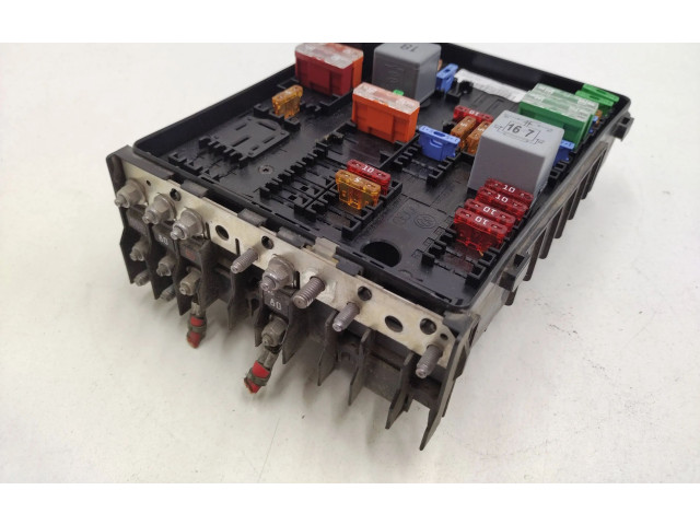 Блок предохранителей 1K0937124P, 14189861   Skoda Octavia Mk2 (1Z)    
