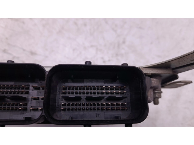 Блок управления двигателя 51903003   Alfa Romeo Giulietta