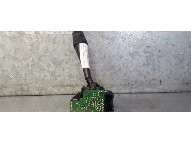 Ручка стеклоочистителей MR141720 Mitsubishi Carisma