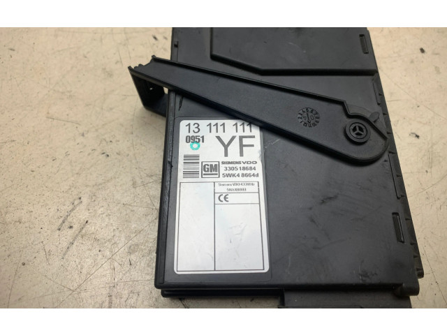 Блок комфорта 330518684, 13111111 Opel Meriva A