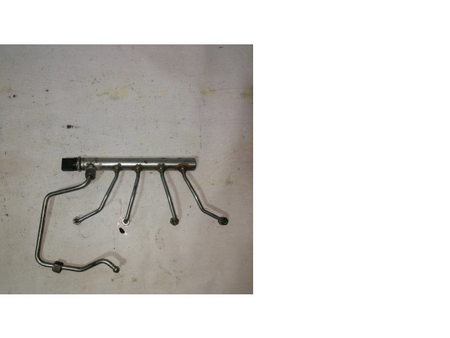 Магистральная трубка топлива