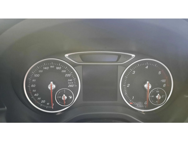 Přístrojová deska Mercedes-Benz GLA W156 2013 A1569005304