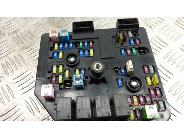 Блок предохранителей 95903657   Chevrolet Captiva    