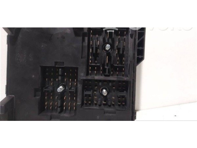 Блок предохранителей 919501H030   KIA Ceed    