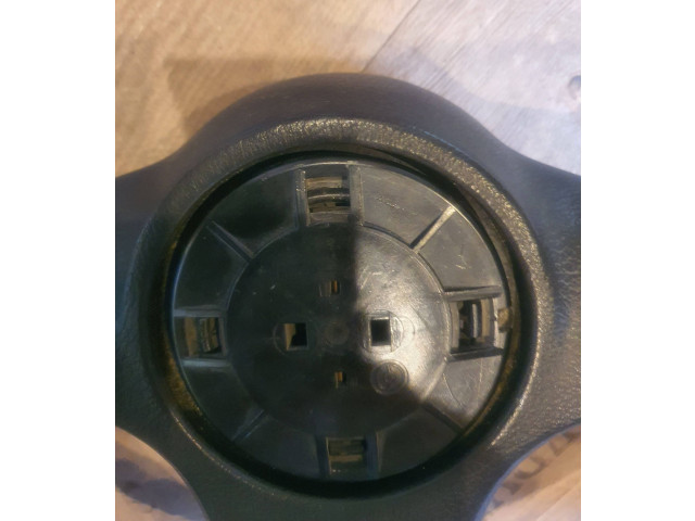 Volant BMW 5 E28 1986 11558591