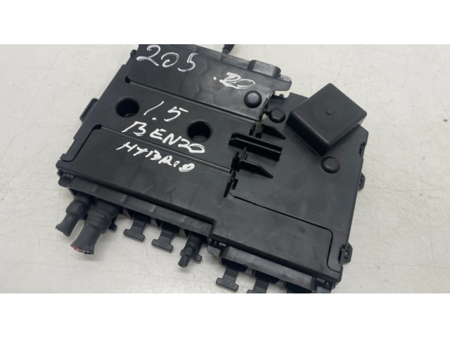 Узел подключения плюсовых проводов