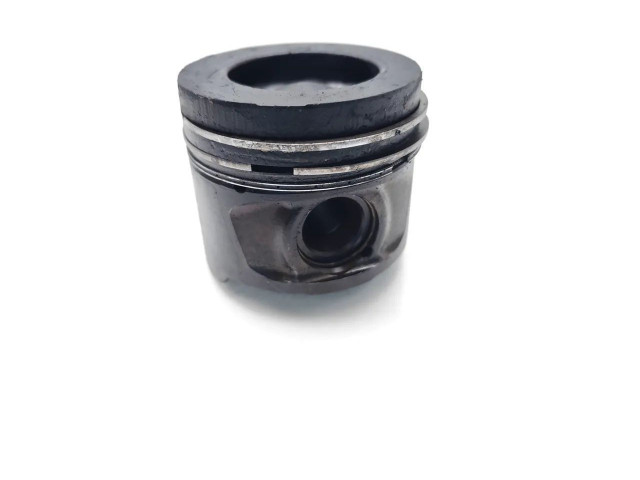 Поршень K9K636 K9K636 Nissan Juke I F15