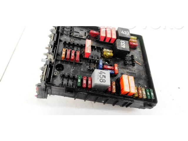 Блок предохранителей  1K0937124K, 1K0937124K   Volkswagen Touran I    