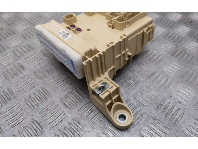 Блок предохранителей 8273078021 Lexus NX