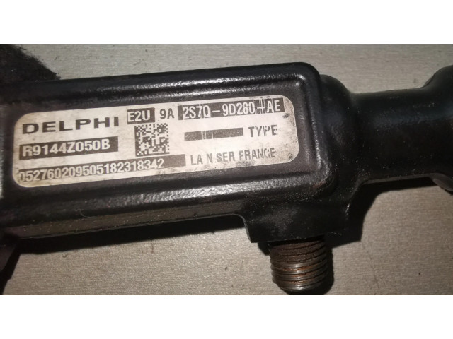 Топливная рампа 2S7Q9D280AE Ford Mondeo Mk III 2.0