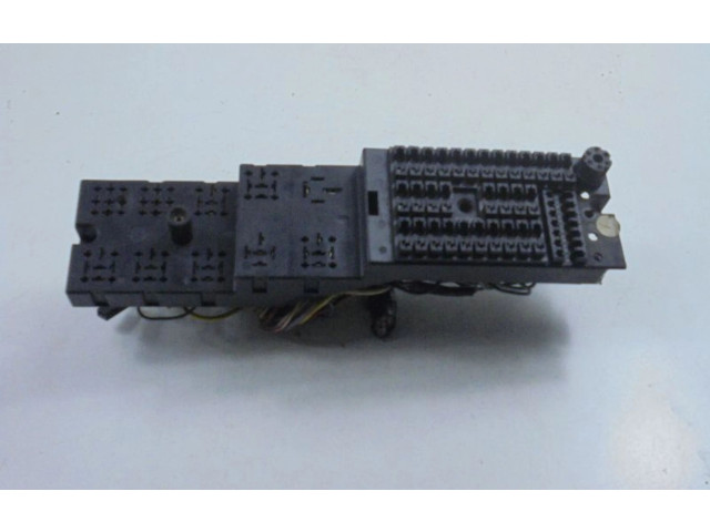 Pojistková skříňka 9559790, 9559790 Saab 900 1990