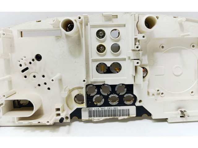 Панель приборов    Audi A6 S6 C4 4A       