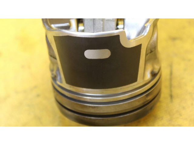 Píst Peugeot 307