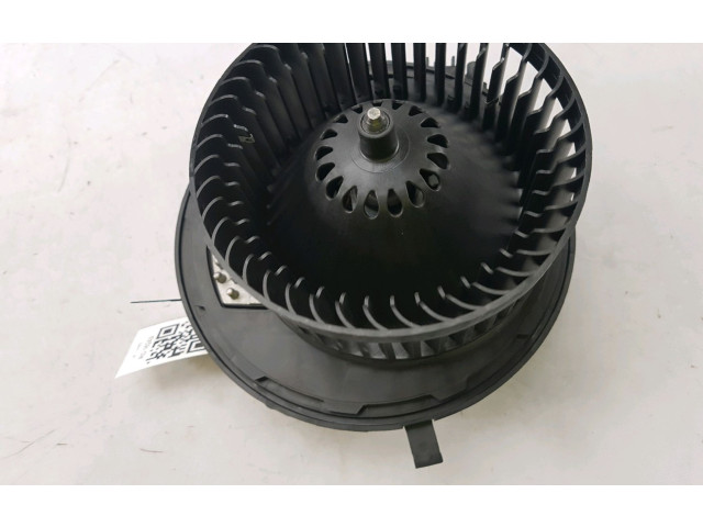 Вентилятор печки    5WB819015A, R0-1624J   Volkswagen Golf VIII