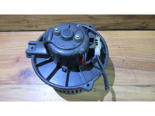 Вентилятор печки Mitsubishi Carisma