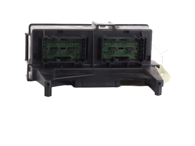 Блок предохранителей 04692087AB Jeep Commander