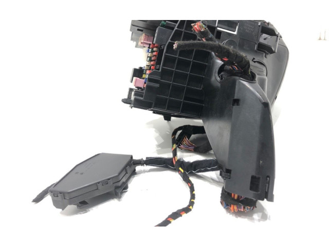 Блок предохранителей 517941395B Skoda Karoq