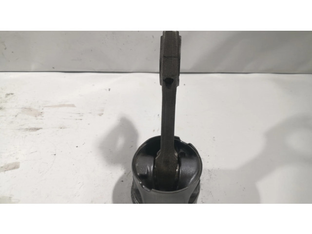 Поршень с шатуном 1741 BMW X5 E70 для дизельного двигателя 3.0