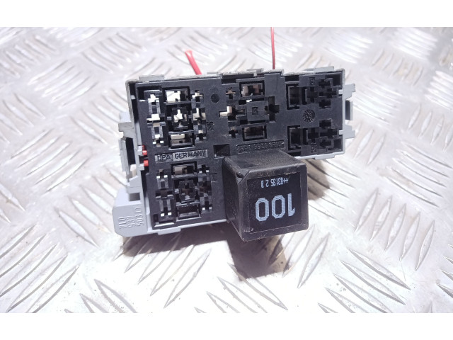 Pojistková skříňka 7L0941828A Porsche Cayenne (9PA) 2003