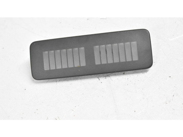 Дисплей       Porsche Cayenne (9PA)