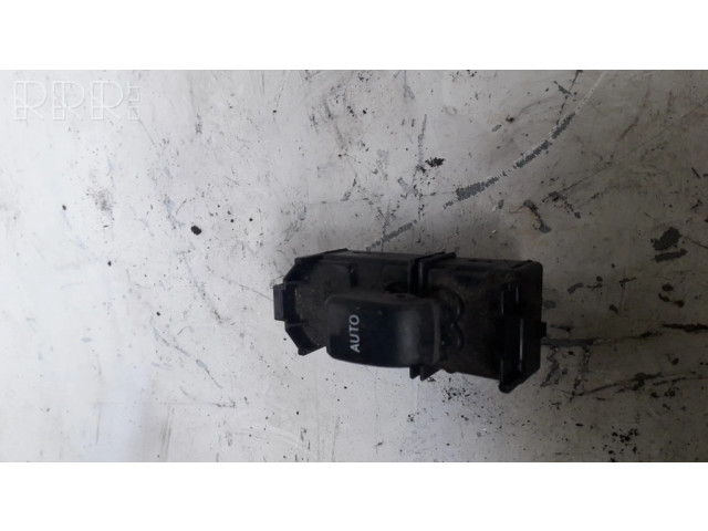 Включатель электрических окон