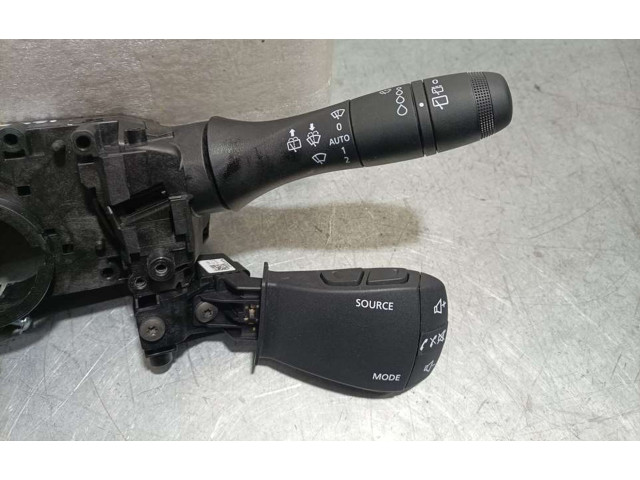 Ручка стеклоочистителей 255670975R, 10508388 Dacia Sandero