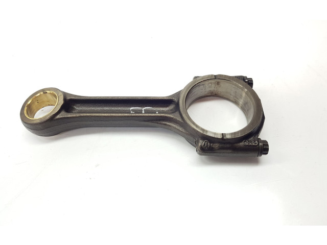 Шатун CRLB 04L105401A, 04L105401A    Skoda Superb B8 (3V)  