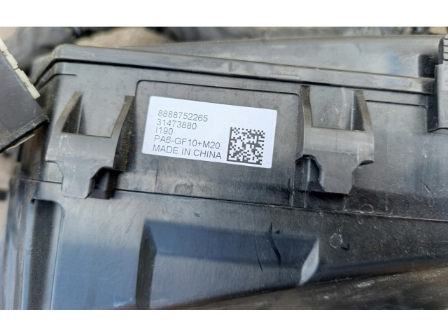 Блок предохранителей Volvo XC40