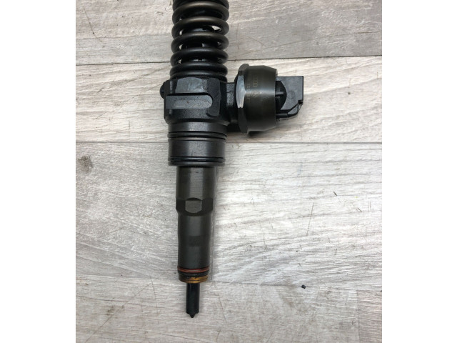 Vstřikovač 038130073BP Seat Ibiza IV (6J,6P)