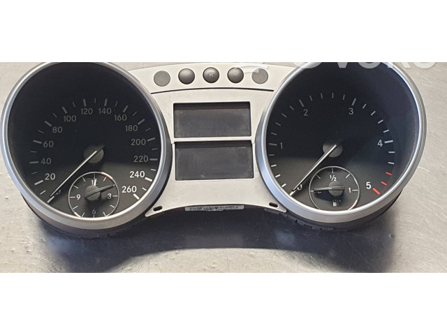 Панель приборов A2514405847, A2C53337595   Mercedes-Benz R W251       