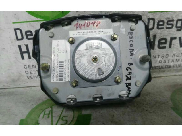 Подушка безопасности водителя 1U0880201, 0110009   Skoda Octavia Mk1 (1U)
