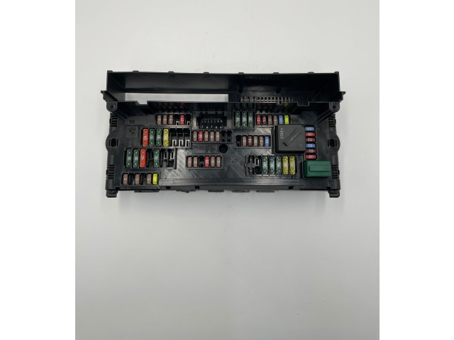 Блок предохранителей 9210863, 02627451 BMW X3 F25