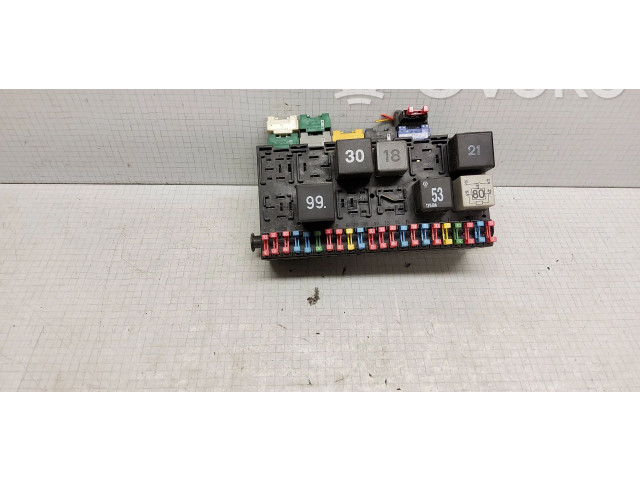 Pojistková skříňka 357937039, 357937541 Volkswagen Vento 1995