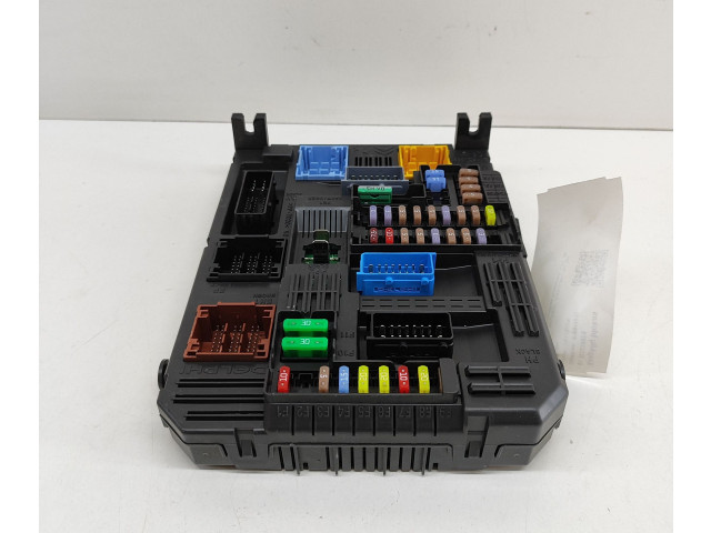 Блок предохранителей 9819851480   Peugeot 5008 II    