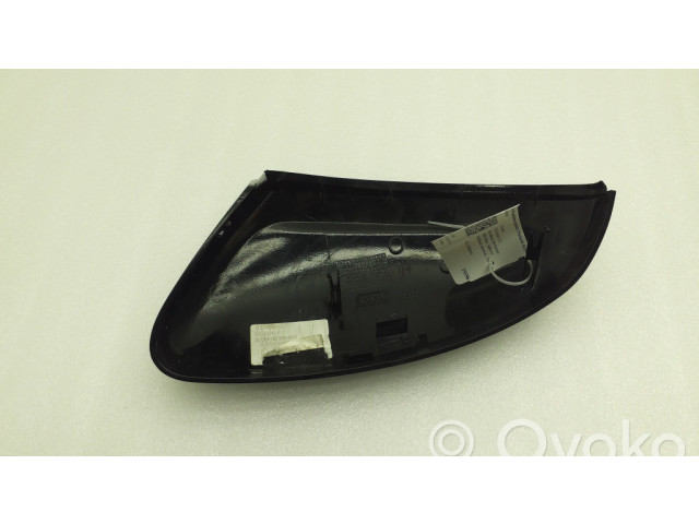 Пластиковая отделка зеркала