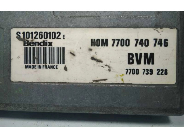 Блок управления двигателя 7700739228, 38549 Renault 21