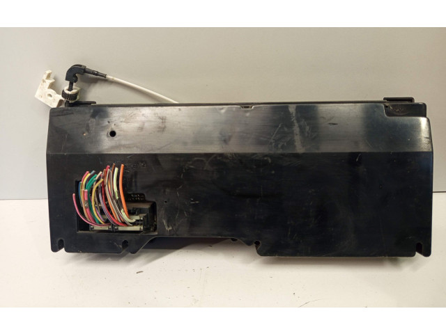 Přístrojová deska Lincoln Town Car 1994 F3VF10849FA