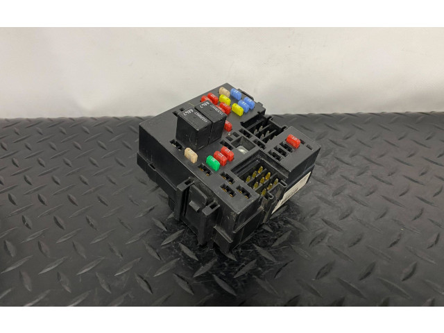 Блок предохранителей  1505803307   Chevrolet Suburban    