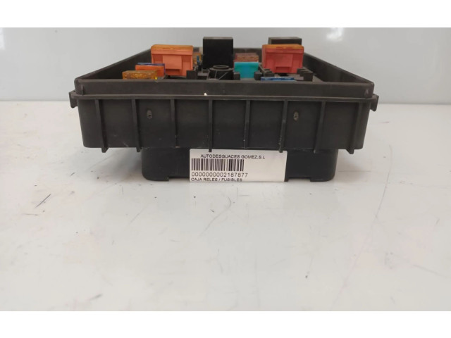 Блок предохранителей 1K0937125, 1K0937125   Skoda Yeti (5L)    