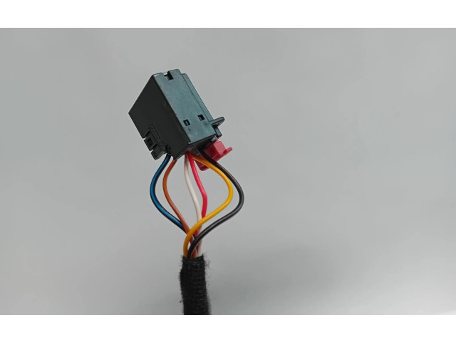 Зеркало электрическое Skoda Octavia Mk3 (5E) 2013 - 2019 года