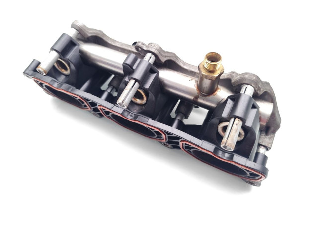 Всасывающий коллектор 06E133110S, 06E130090F   Audi A5 8T 8F   для двигателя CALA