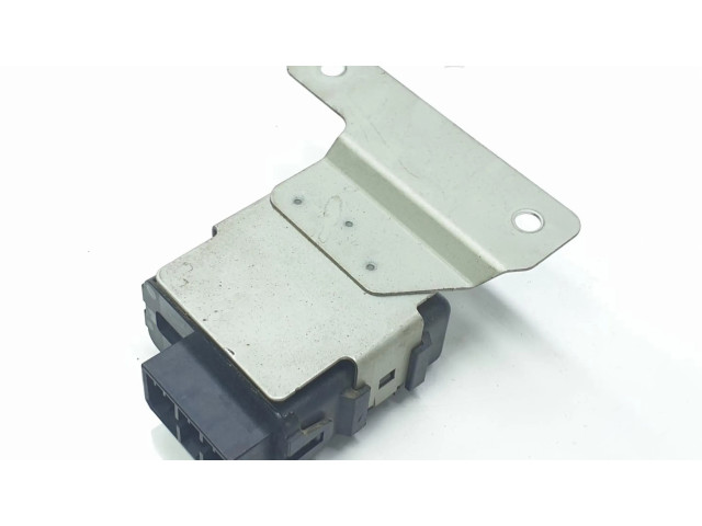 Блок управления MR587673 Mitsubishi Montero