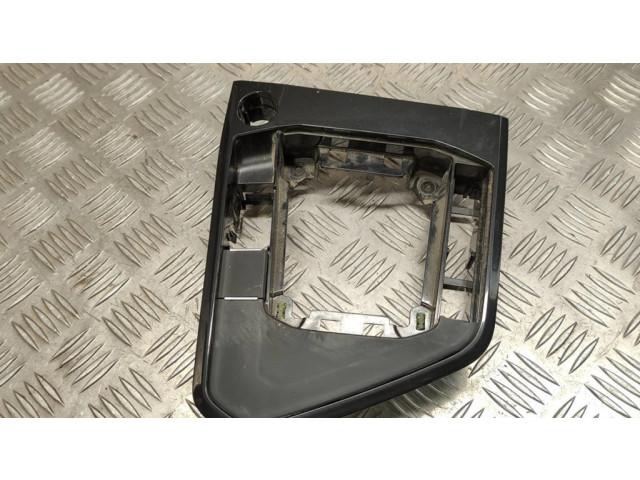 Отделка рычага переключения передач (пластиковая)