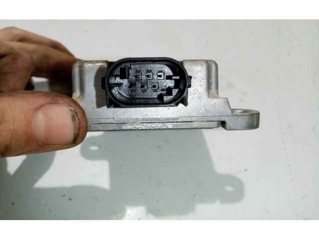 Блок управления 956901F300   KIA Magentis