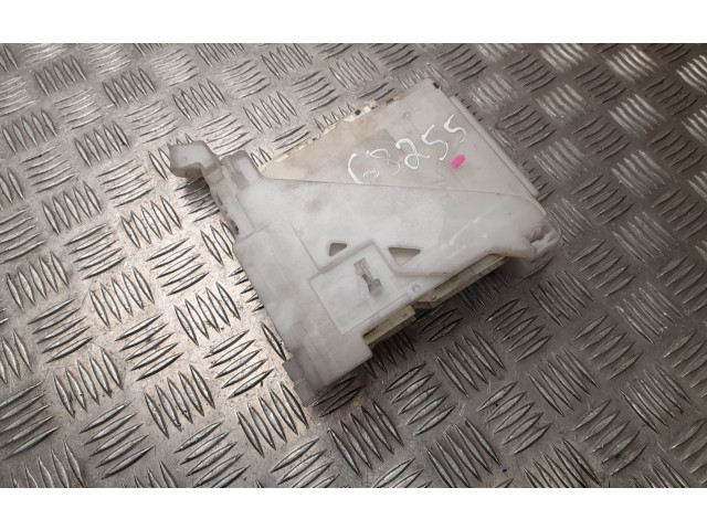 Pojistková skříňka 8273076021, 8922176031 Lexus CT 200H 2014