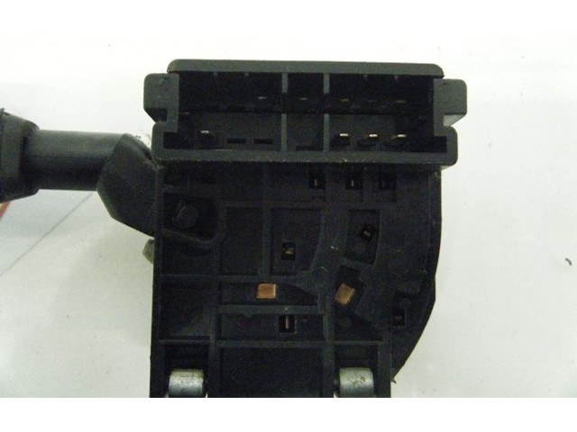 Ручка стеклоочистителей Renault Clio I