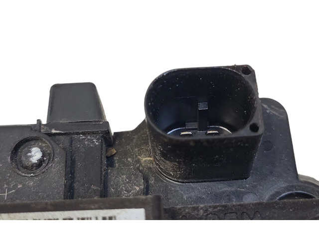 Генератор 06F903023F, 0124525091 Volkswagen Caddy