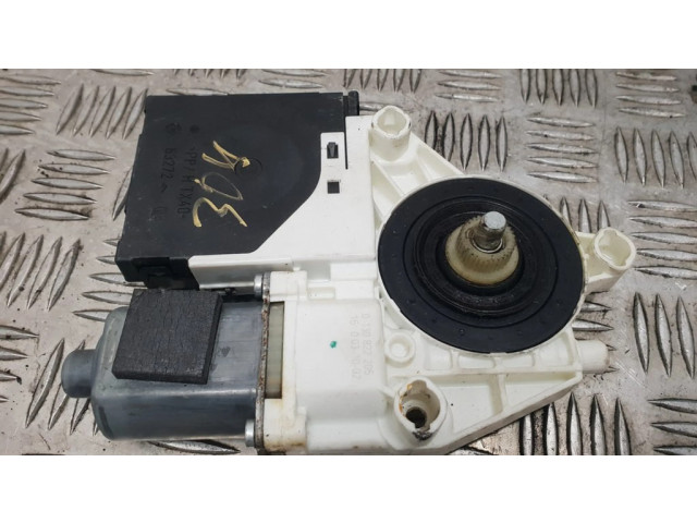 Передний двигатель механизма для подъема окон