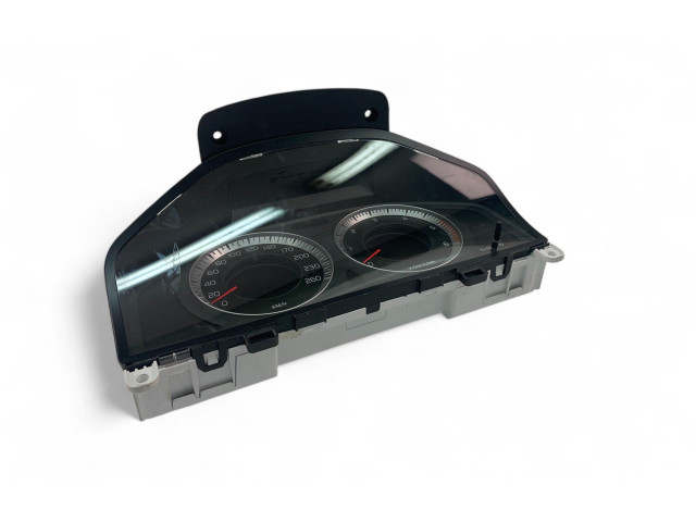 Панель приборов 31270901AA   Volvo V70       