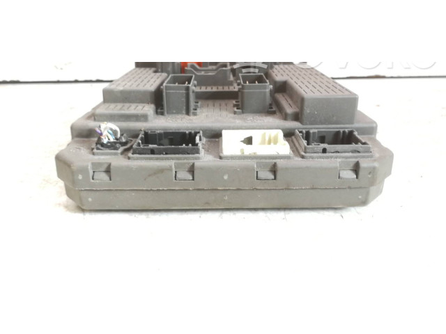 Блок предохранителей 9651938180   Citroen C8    